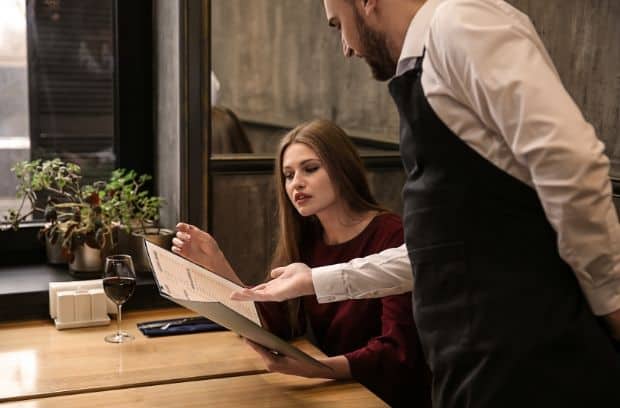 Tips for Eating out With a Food Allergy