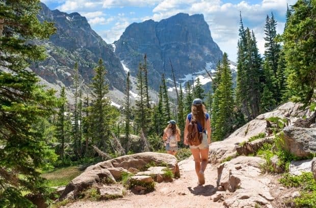 Best Hikes for Families in Colorado This Fall