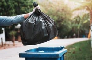 Common Items You Should Not Throw in the Garbage