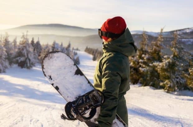 Beginner Tips for Learning How To Ski and Snowboard