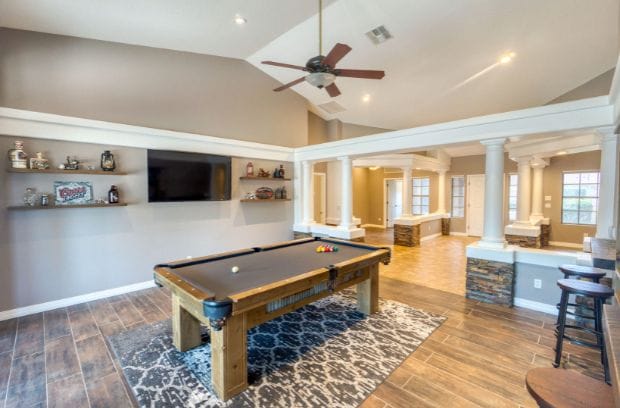 5 Essential Items You Need in Your Man Cave