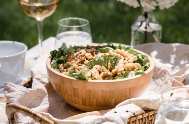 5 Tips for Dining Al Fresco in Your Backyard